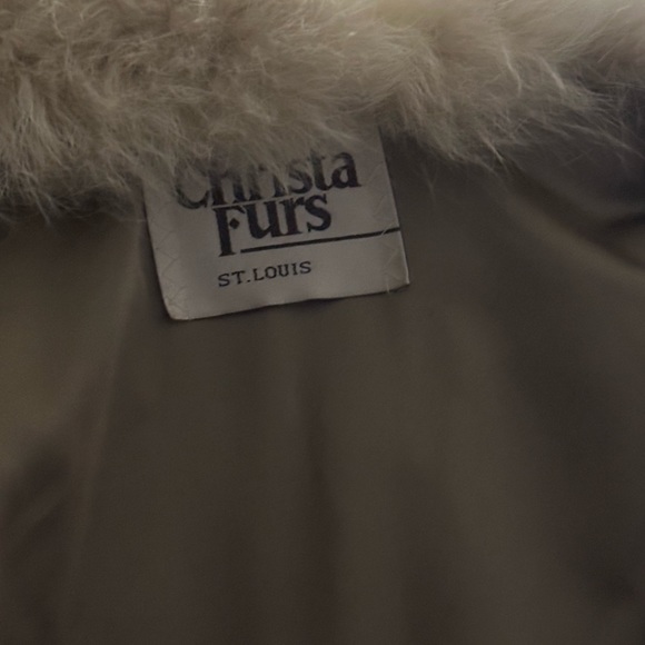 Mink coats - Picture 6 of 6